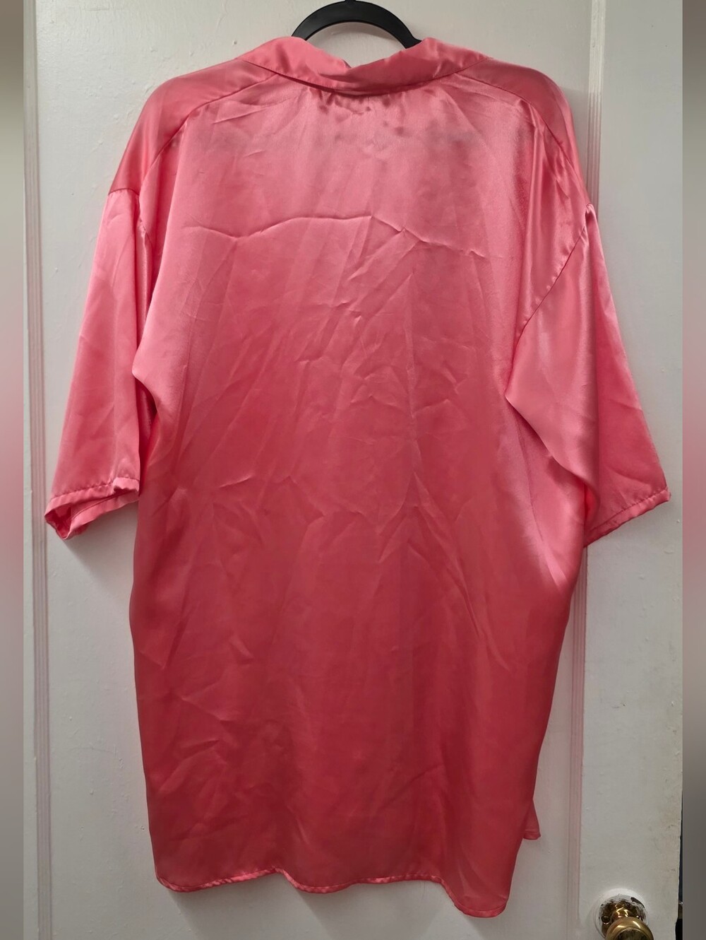 Vintage Victoria’s Secret Gold Label Pink Satin Sleep Shirt M/L - Picture 2 of 6